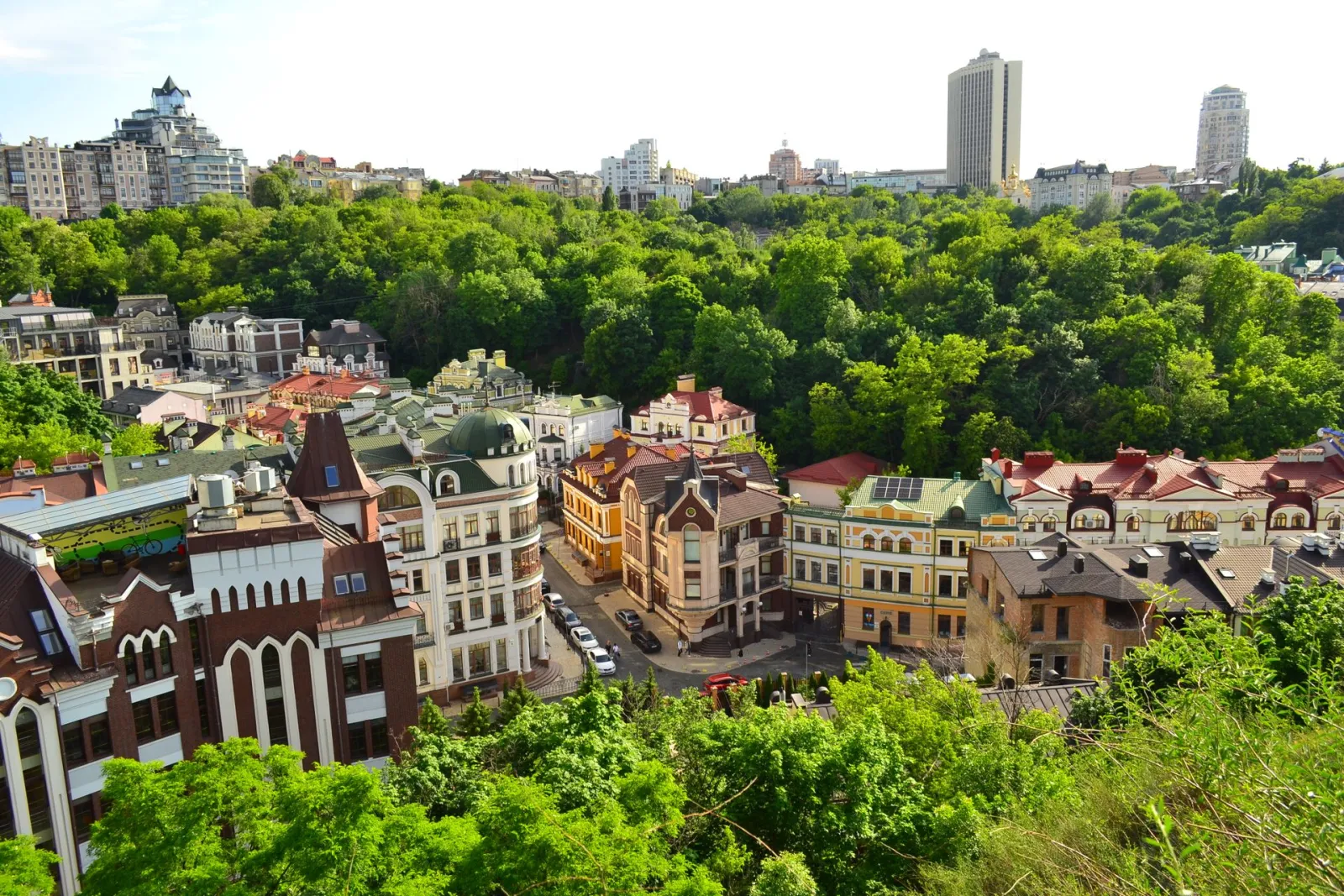 Попит на новобудови Києва різко знизився: чи означає це початок нового спаду ринку