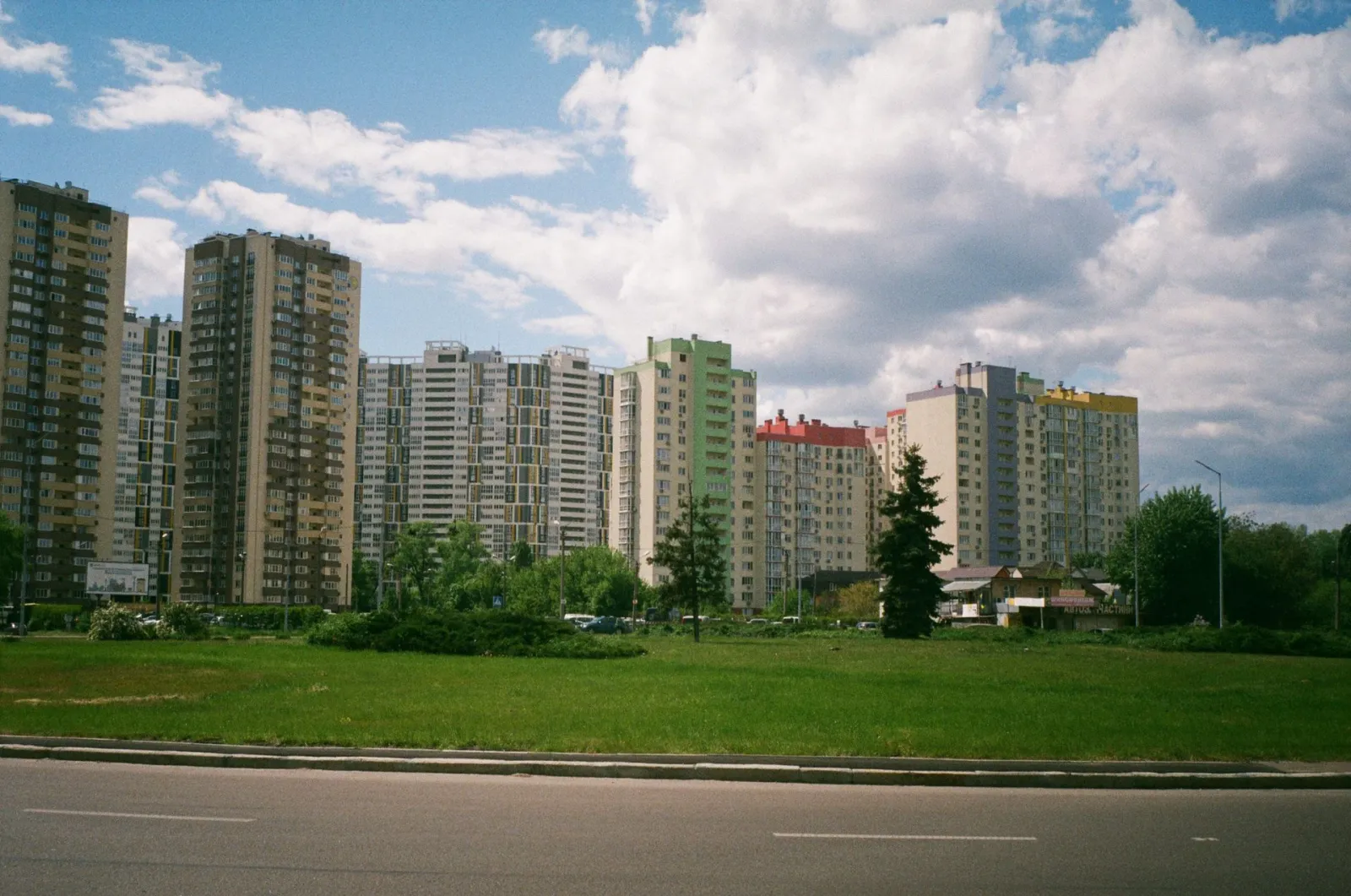 Квартира продається, а люди залишаються зареєстрованими: що насправді потрібно перевірити рієлтору