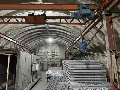 Виробничі складськи приміщення в промисловй зоні промзоні