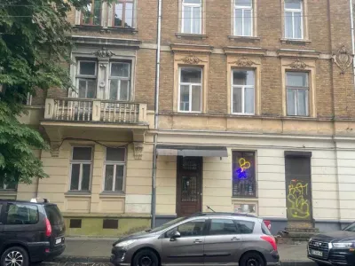 Продаж 2 кімнатної квартири в центрі