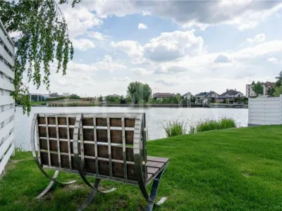 Одноповерховий будинок 203 м², с. Лісники