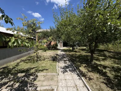 Двоповерхова дача біля річки, фото 10