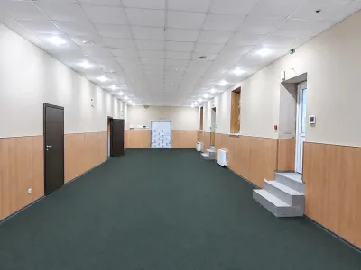 Продаж - комерційне приміщення 72 м² - центр міста