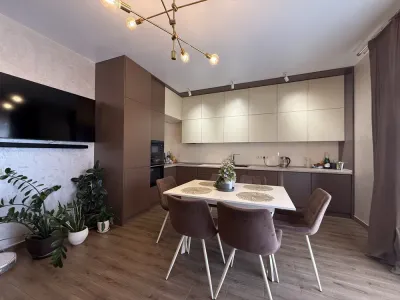 Продаж кутового котеджу з гаражем • 128 м²
