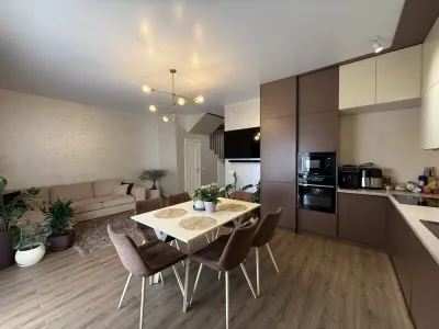 Продаж кутового котеджу з гаражем, фото 7