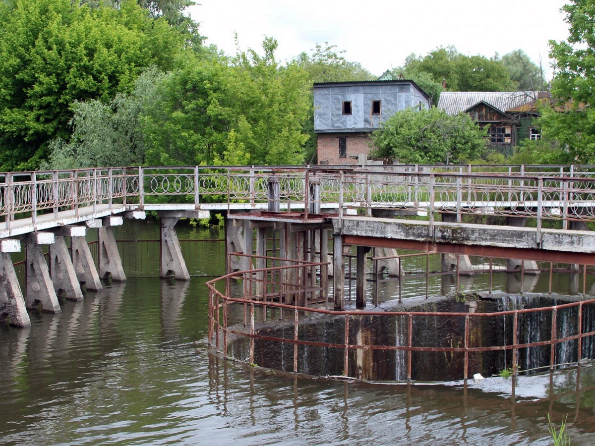 Зарічне