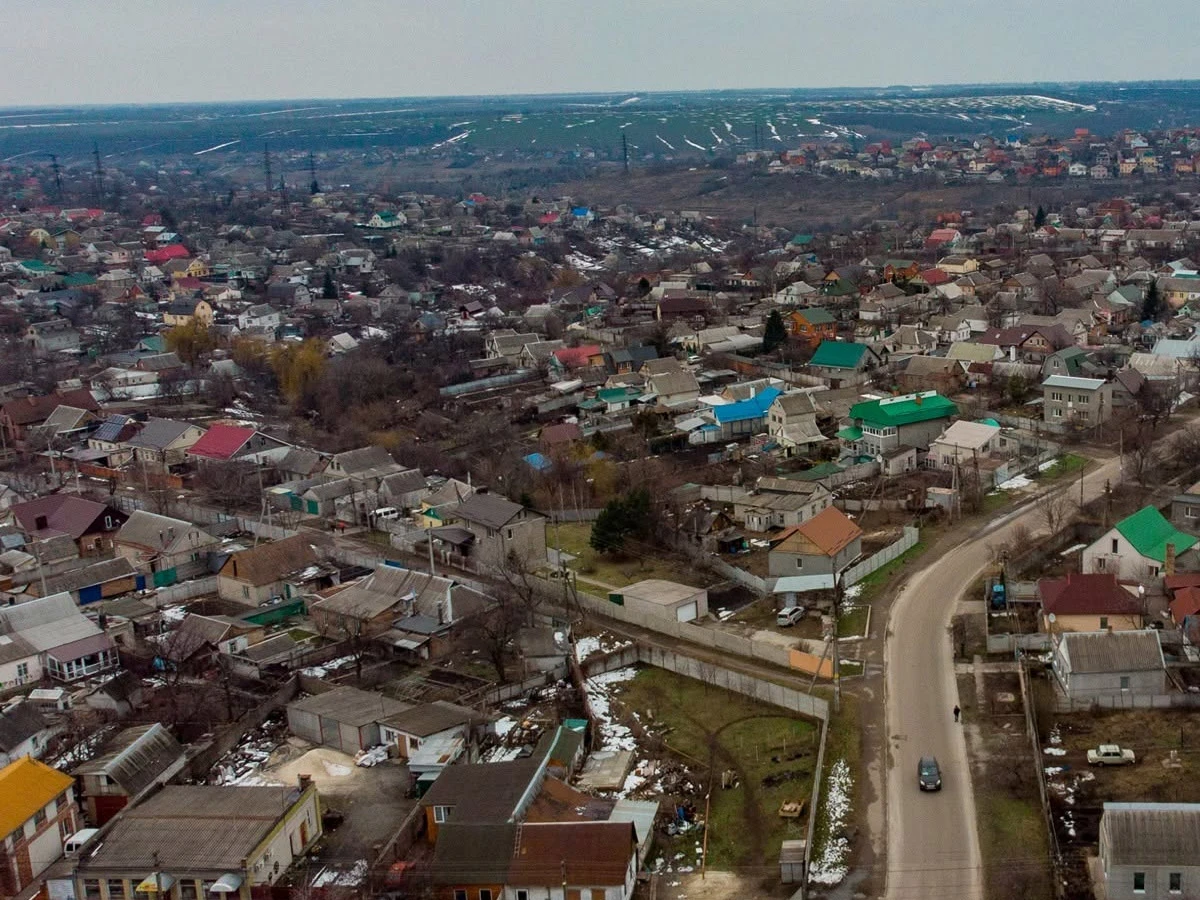 Мирний