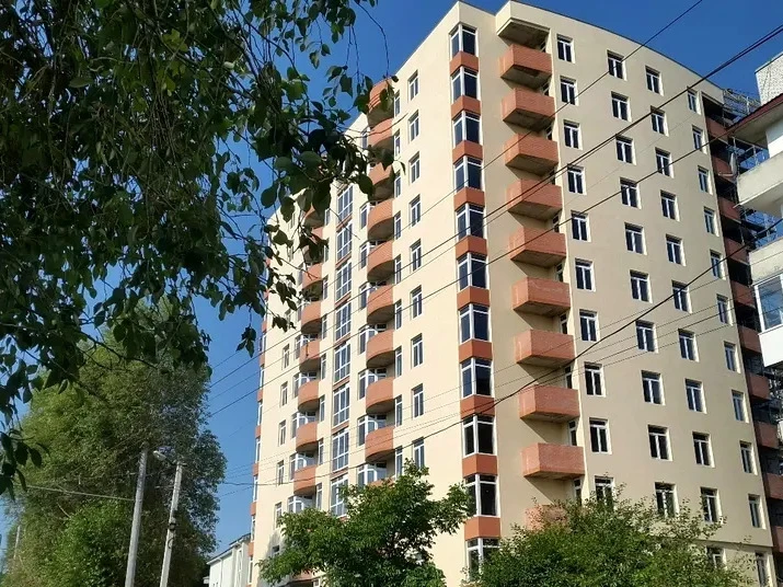 вул. Сахарова, 8